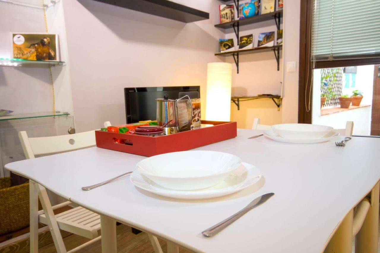 Apartamento Ciudad Monumental Caceres Luaran gambar